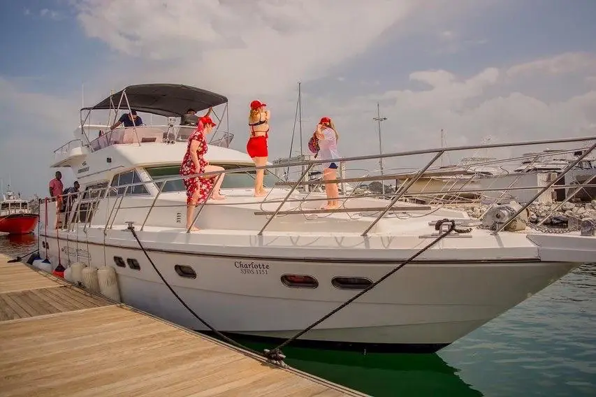 Iate Charlotte 25 Pessoas | Iate em Santa Marta